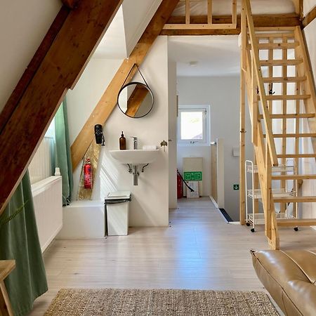 Tiny Private City Rooms 하를렘 객실 사진